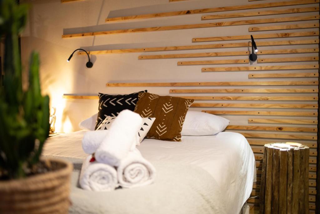 Postel nebo postele na pokoji v ubytování Bo-den-See Luxury Tent