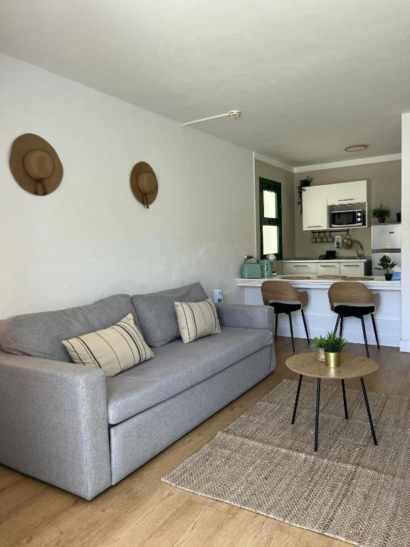 Posezení v ubytování Casa4You 110 - With heated pool, city and partial sea views