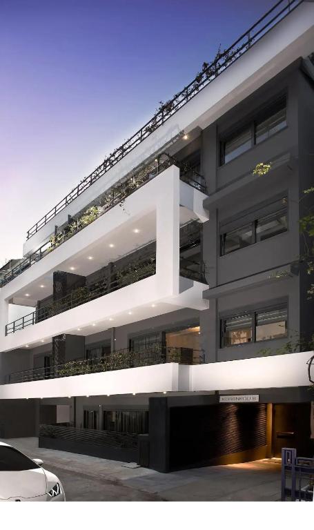 Elysium Boutique Central