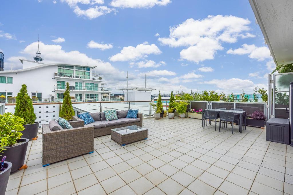 Waterfront Studio 56 Auckland Viaduct - Housity