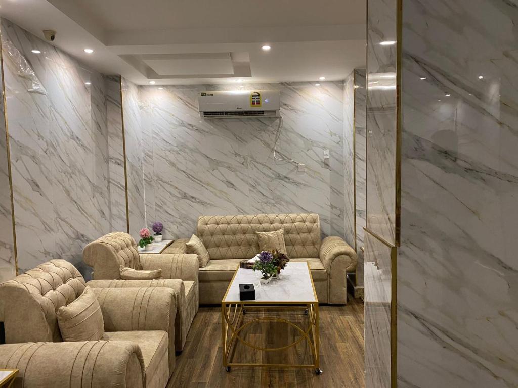 Posezení v ubytování Salalah-Al Shwamekh Suites