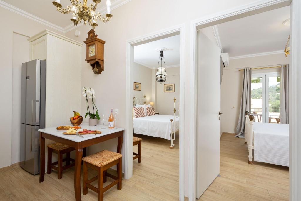 Postel nebo postele na pokoji v ubytování Venti Di Paxos