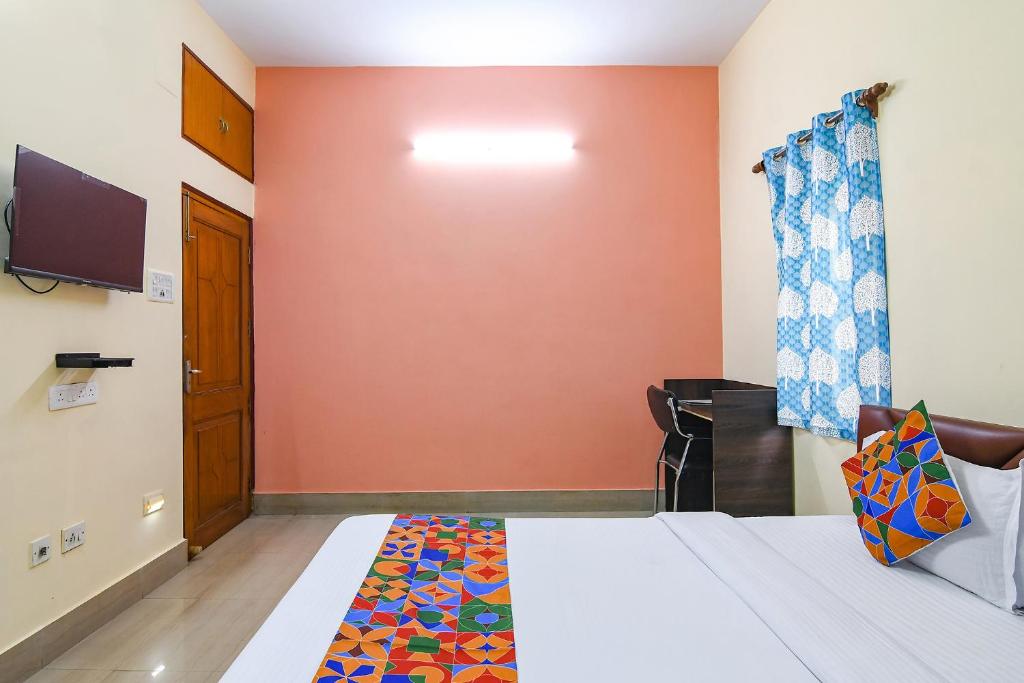 TV a/nebo společenská místnost v ubytování FabHotel Vicky