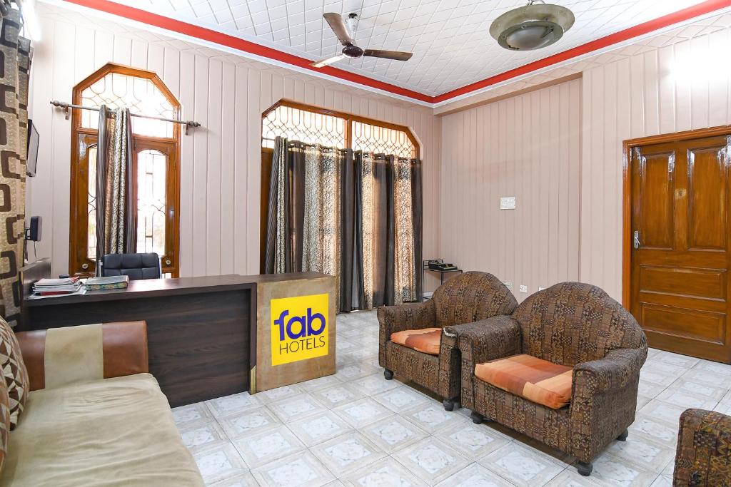 Posezení v ubytování FabHotel Vicky