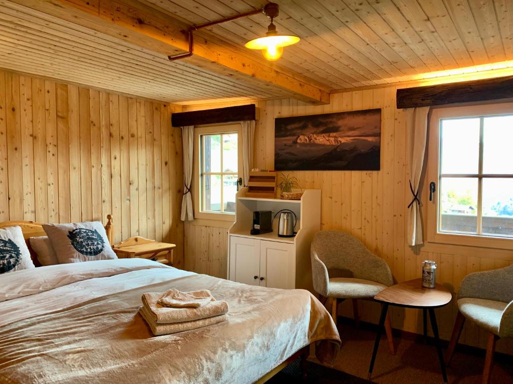 Postel nebo postele na pokoji v ubytování Mazot - einzigartig I view I ruhig I ski I wandern