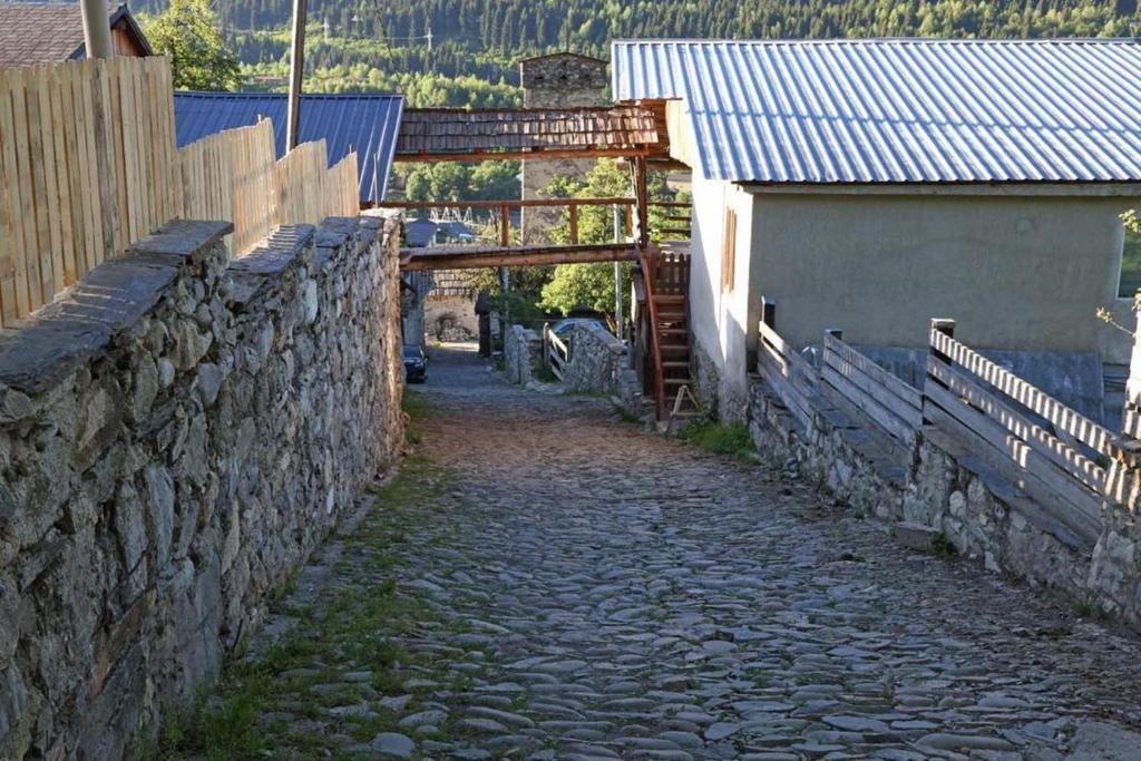 Fotografie z fotogalerie ubytování Mestialux Guesthouse v destinaci Mestia