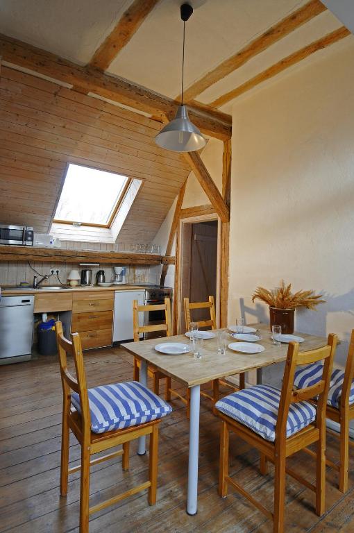 Gutshaus Thorstorf FeWo Wohlenberger Wiek - Appartement De Deux Chambres