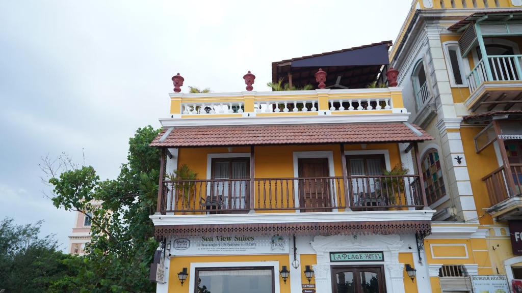 Balkón nebo terasa v ubytování La Plage Seaview Suites
