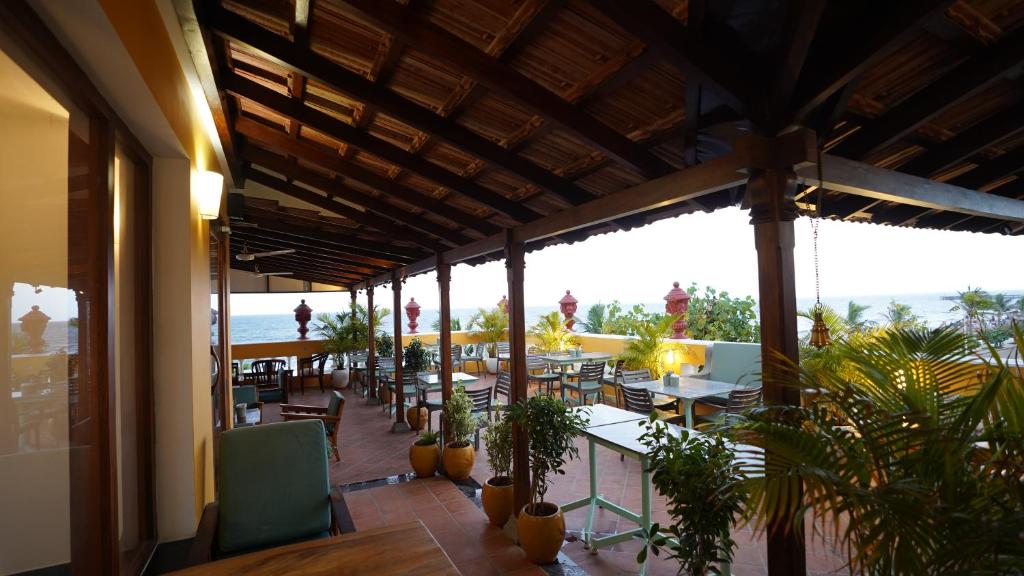 Balkón nebo terasa v ubytování La Plage Seaview Suites