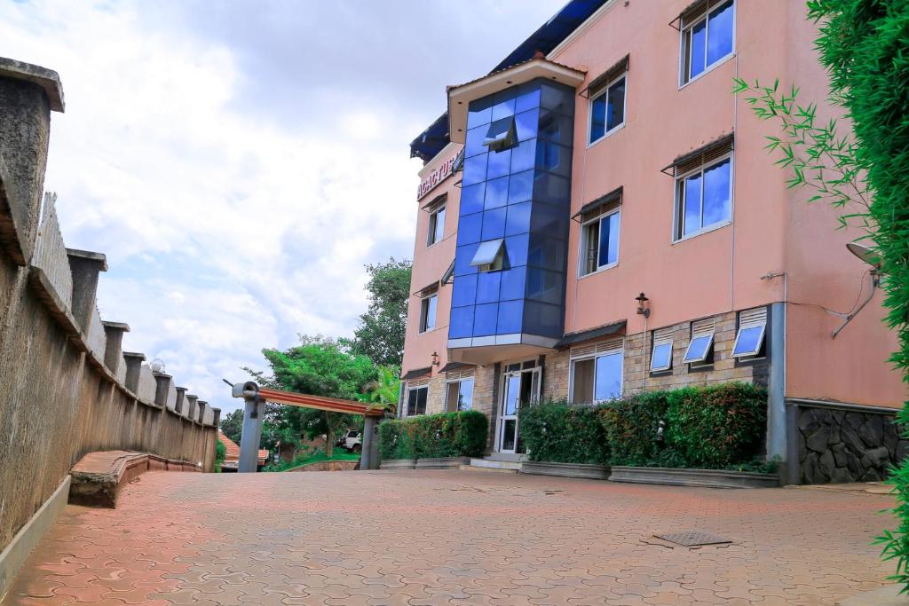 Budova, kde se hotel nachází