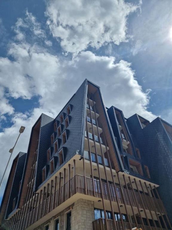 Budova, kde se aparthotel nachází