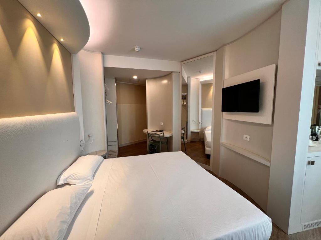 TV a/nebo společenská místnost v ubytování Ark Hotel