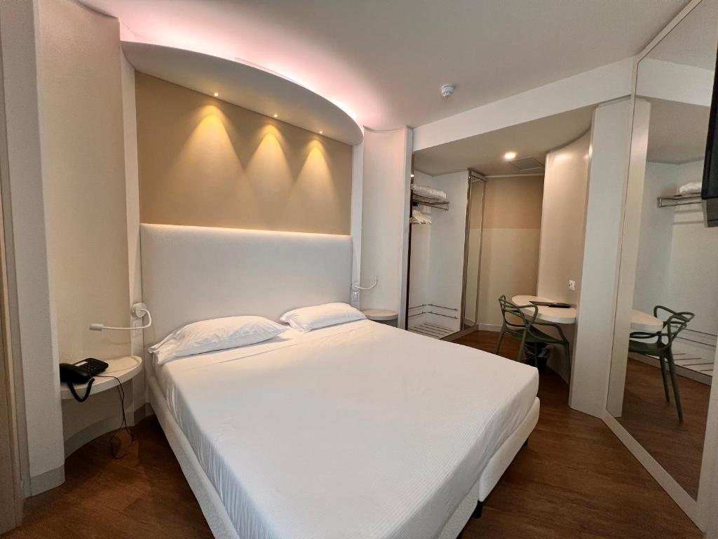 Ark Hotel - Resim 11