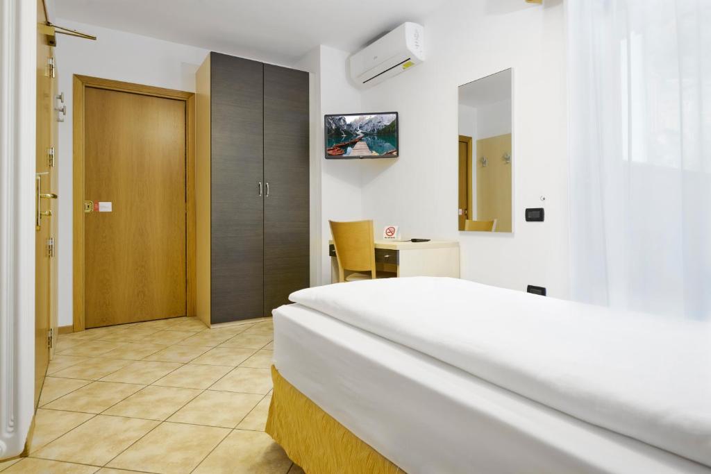 Residence Hotel Miralago - Economy Single Room