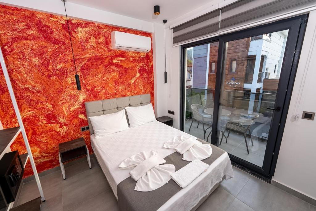 EURONOVA HOTEL & SUiTES - Chambre Double Ou Lits Jumeaux De Luxe Avec Balcon