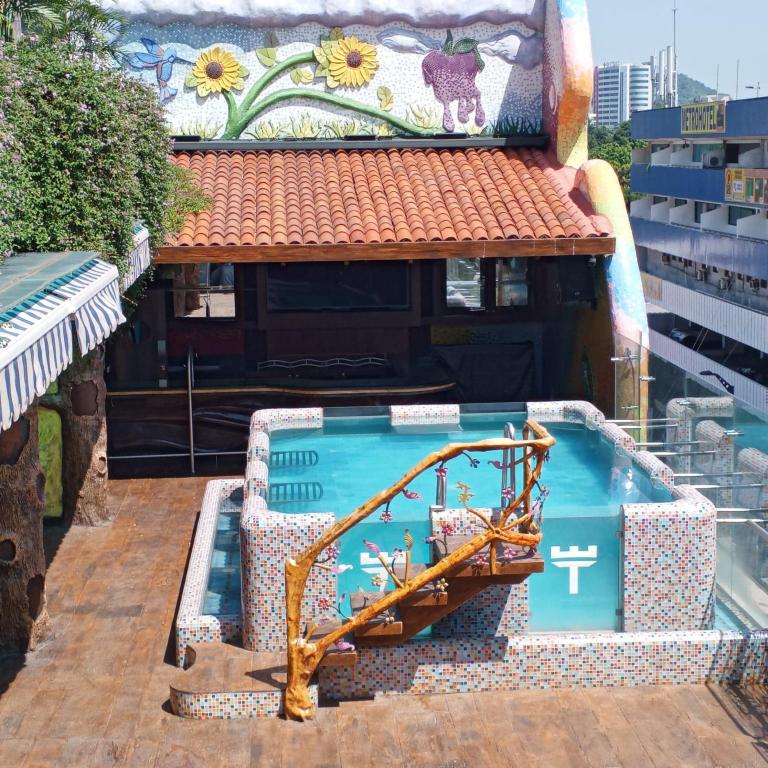 Bazén v ubytování FORTICH APART HOTEL nebo v jeho okolí
