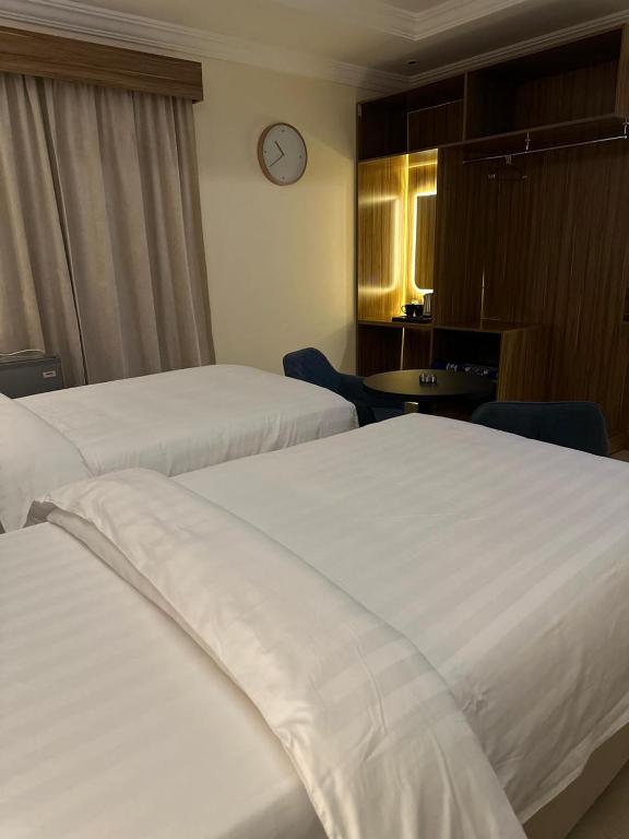 Postel nebo postele na pokoji v ubytování Best Trip Marsilia Served Apartments