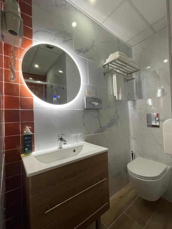 Koupelna v ubytování Brit Hotel Acacias
