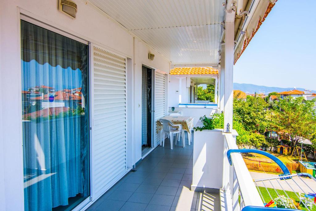 Armiriki Rooms - Two-Bedroom Apartment
