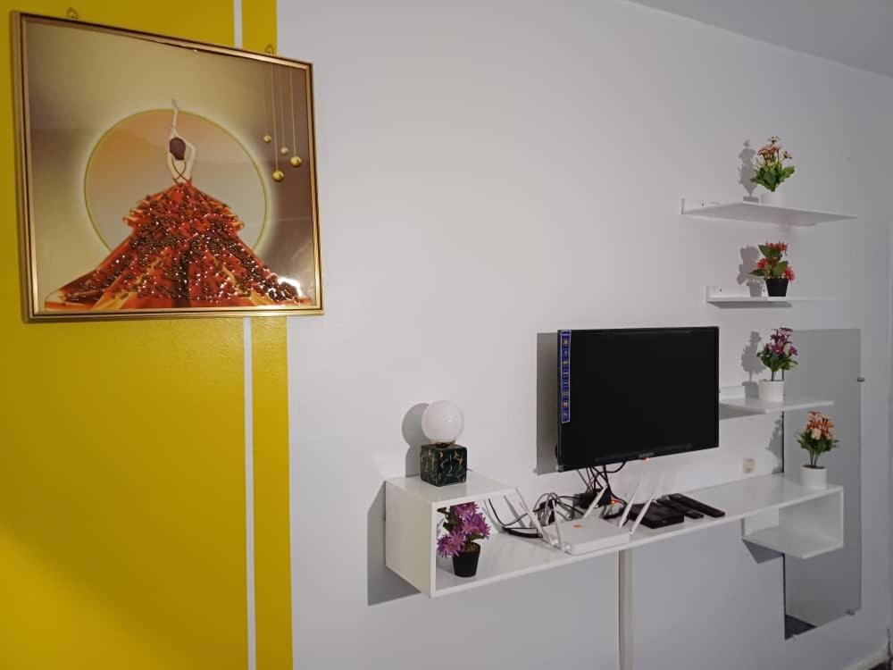 Μια τηλεόραση ή/και κέντρο ψυχαγωγίας στο Les résidences grâce