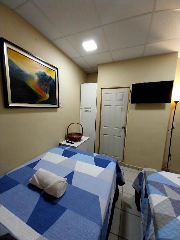 Hostal San José - Habitación Doble Con Baño Privado