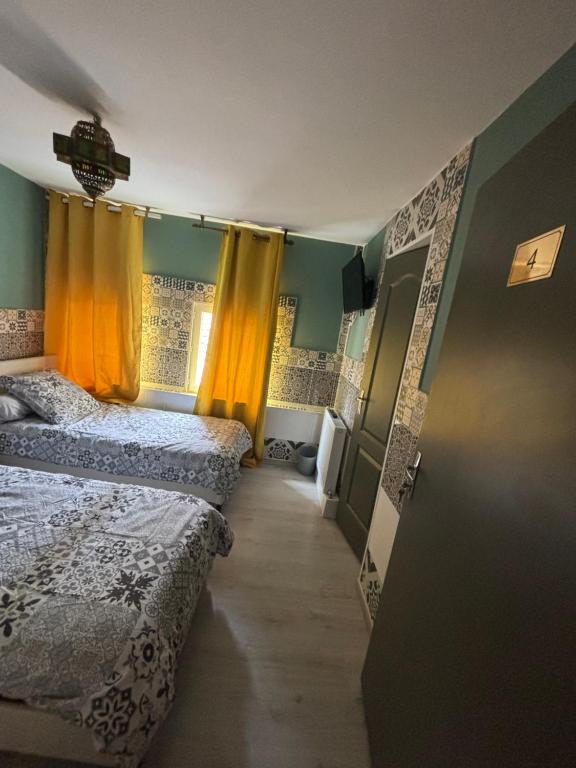 Chambre d hôtes Arcis sur Aube - Chambre Lits Jumeaux Avec Salle De Bains Privative