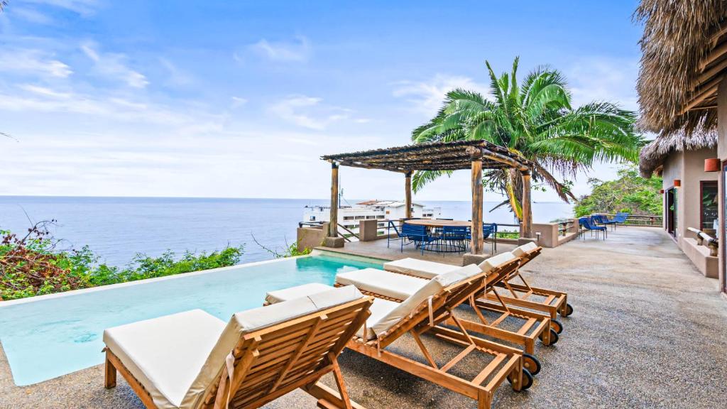 San Xoaquin Casa Ventana al Mar, Amazing Ocean View by Kivoya, Puerto ...