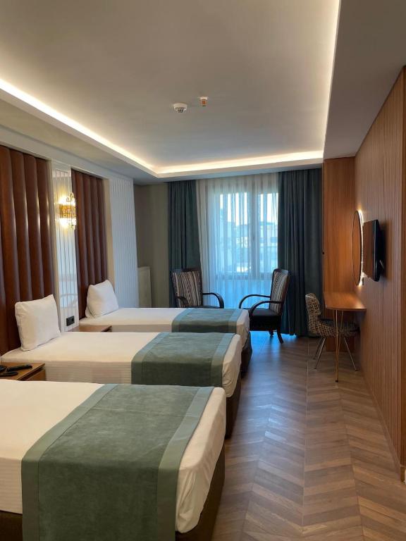 Gumus Palace Hotel - Deluxe Triple Room