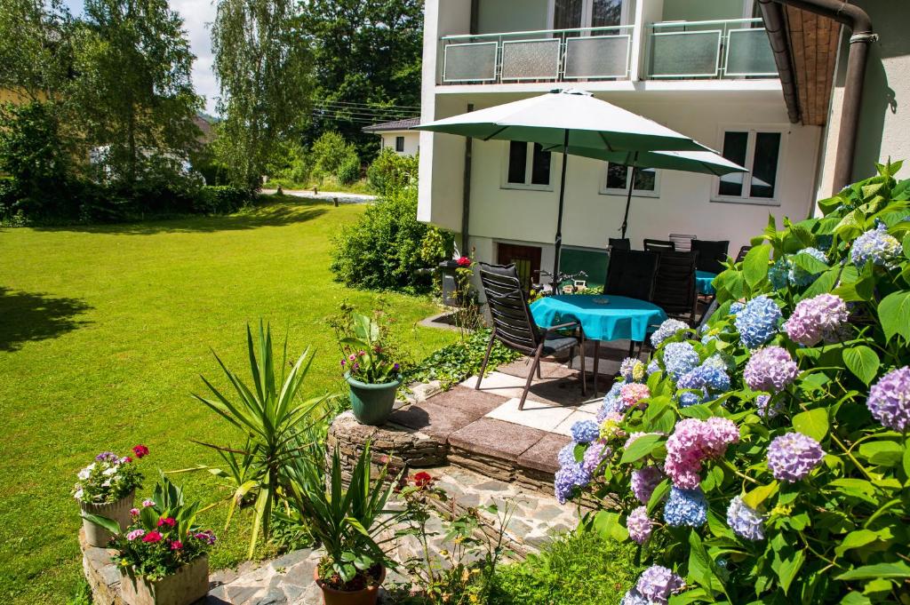 Zahrada ubytování Hotel Garni Seerösl am Wörthersee , Kärnten