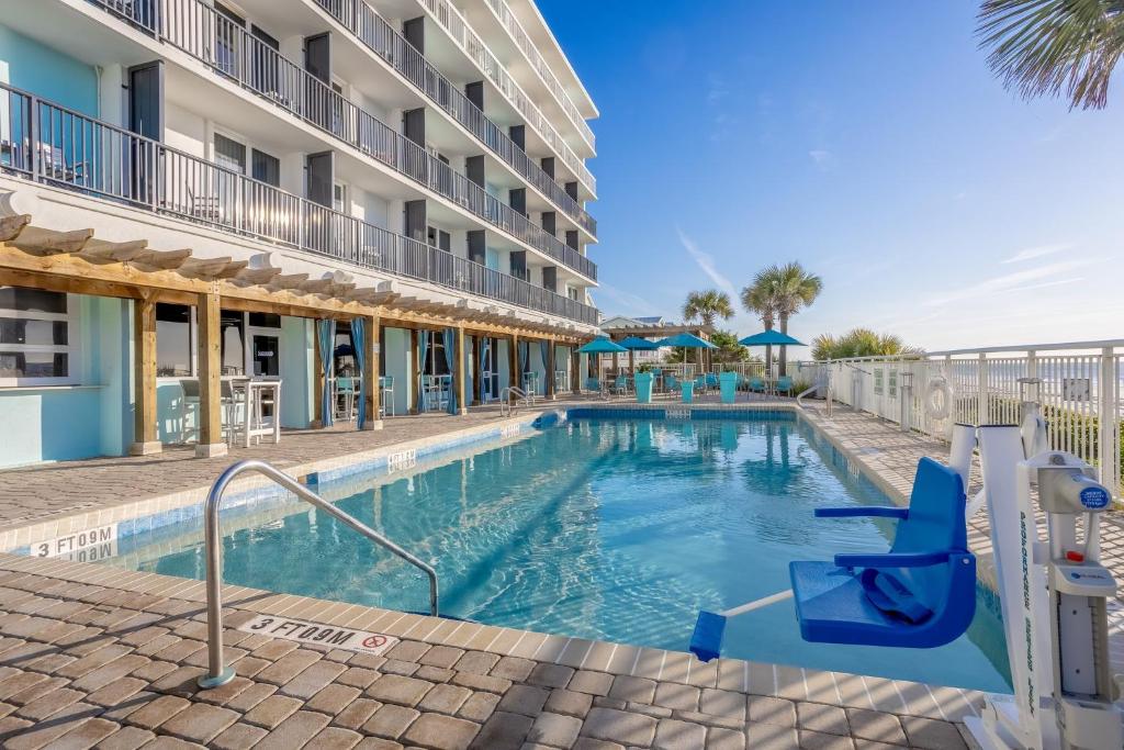 Holiday Inn Resort Oceanfront at Surfside Beach by IHG, Myrtle Beach