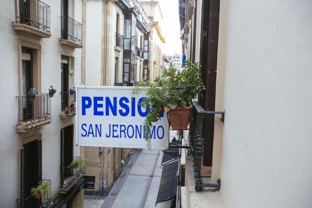 El barrio de los alrededores o un barrio cerca de este hostal o pensión