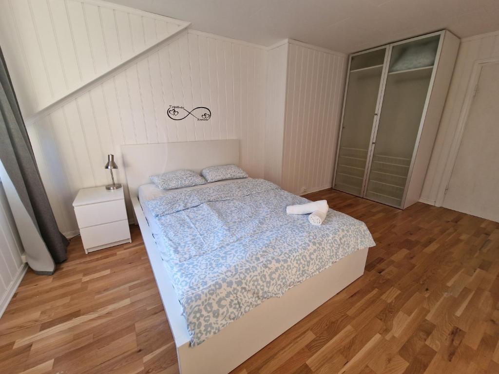 Aadarsh Villa rom -9 min from Oslo Airport - Double Room