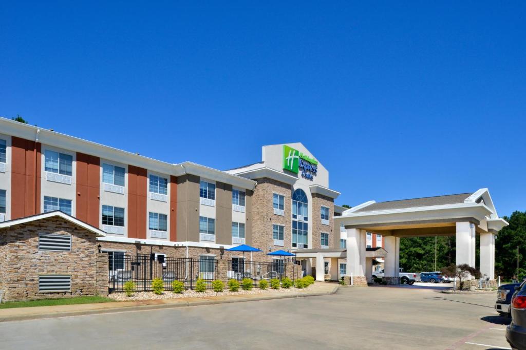 Holiday Inn Express Hotel and Suites Carthage