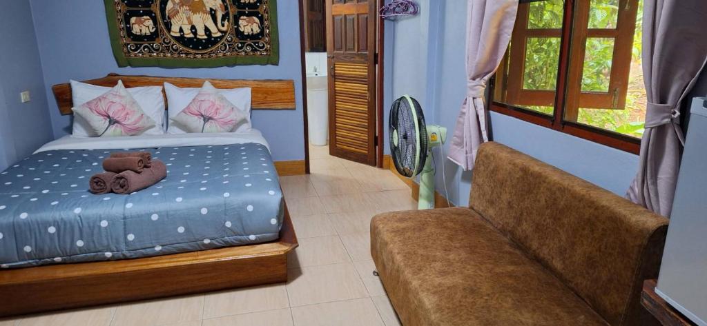 Khao Sok Holiday Resort - 1