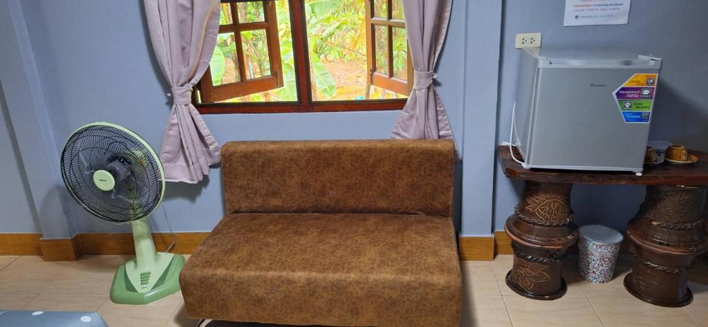 Khao Sok Holiday Resort - 4