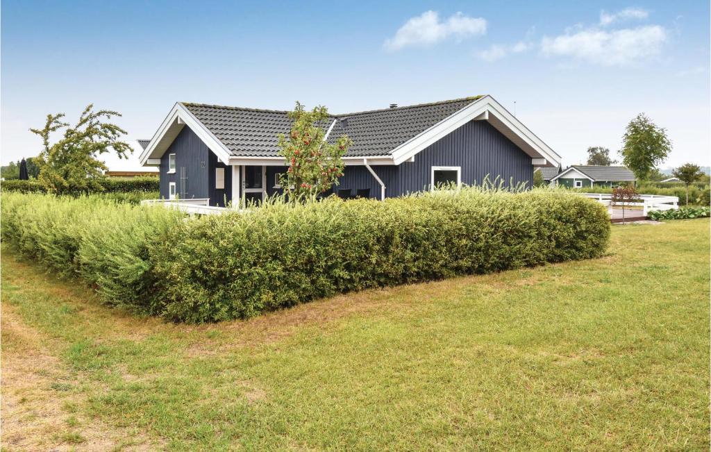 Zahrada ubytování Three-Bedroom Holiday Home In Assens