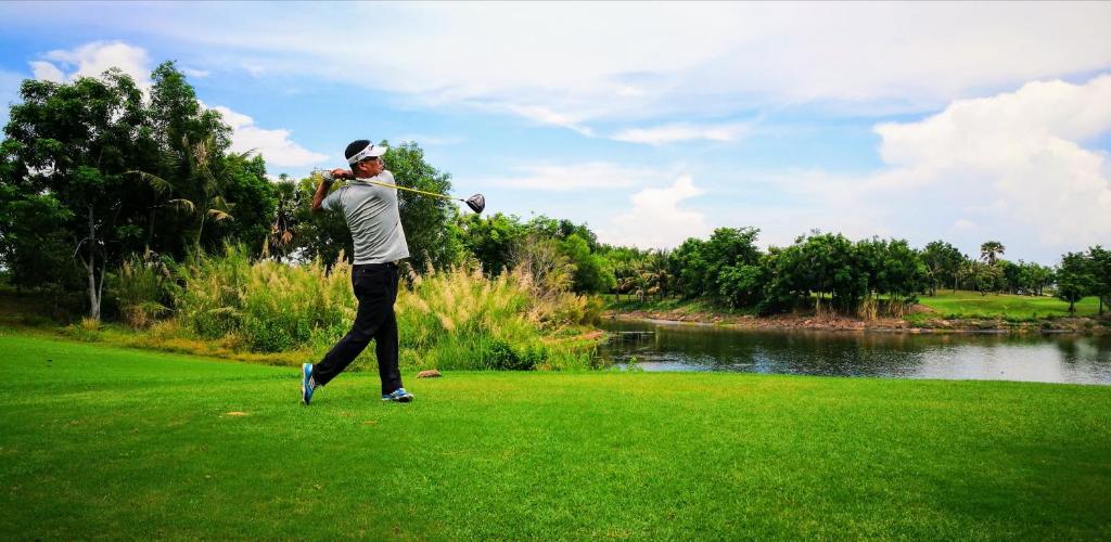 Golf v hostelu nebo okolí