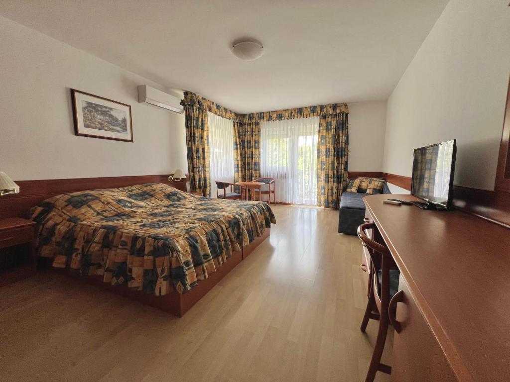 Vesta Apartments 8380 Hévíz, Dombi sétány utca 2 kép - 1