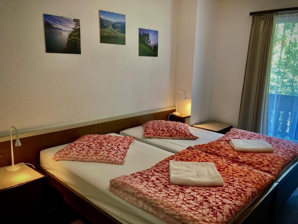 Postel nebo postele na pokoji v ubytování Hotel Waldhof