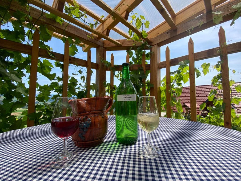 Nápoje v ubytování Vineyard Cottage Joanna