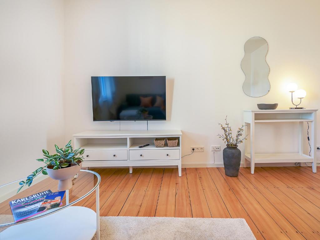 FLAIR Homes - Design Apartments with Smart-TV, Self Check-in & Free Parking - 6