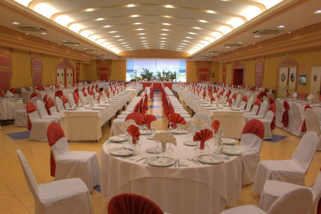 Restaurace v ubytování Hotel Avenida