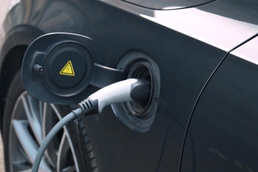 HOTEL DIANA apartments - Resim 4