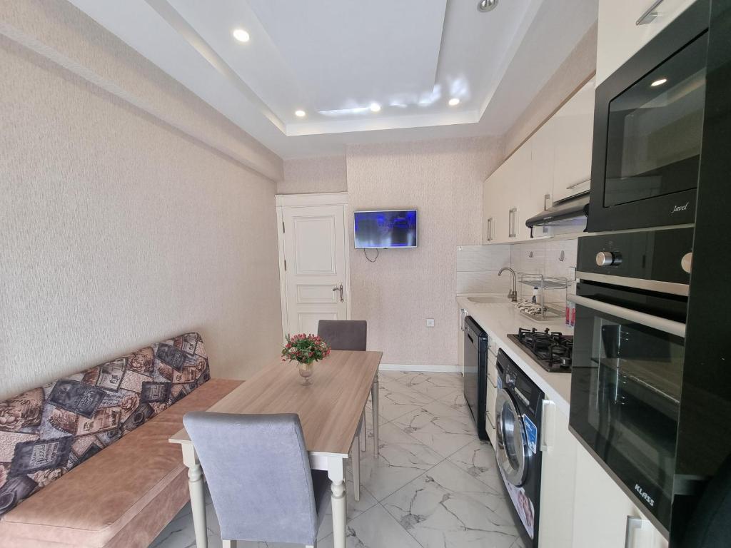 فضای داخلی Park Azure Comfy Apartment در باکو - تصویر ۳
