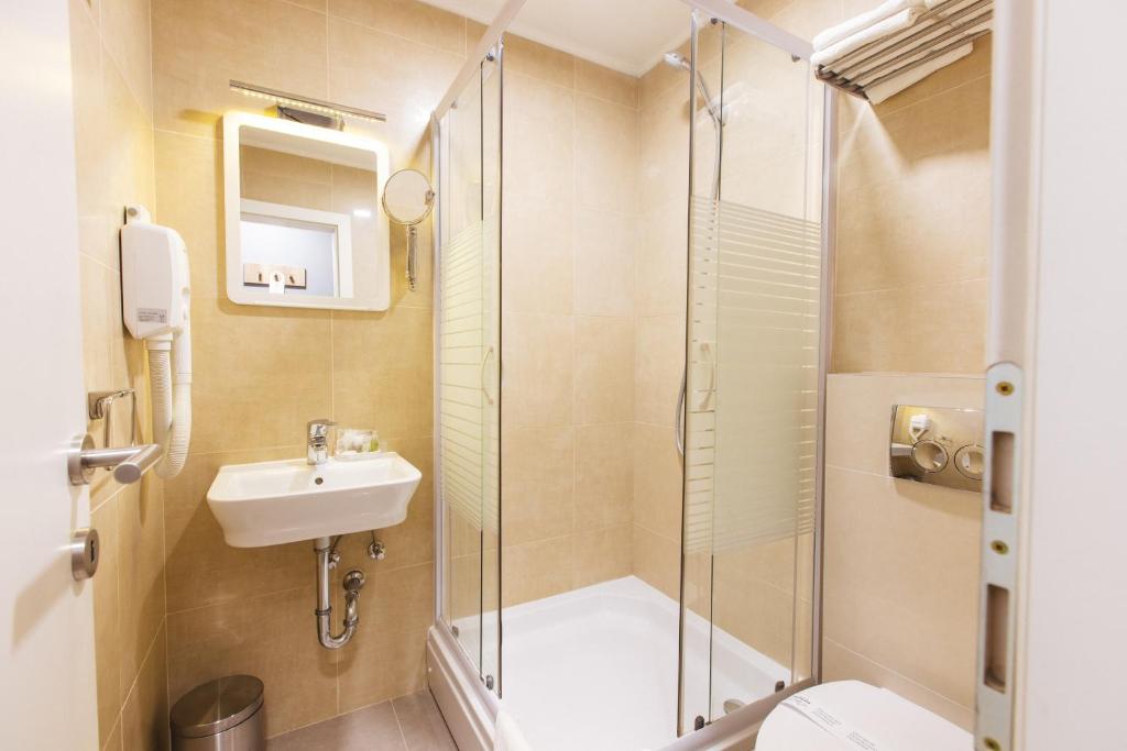 Hotel - Pansion Kod Ruže - Strossmayer No 1 - breakfast included - 4