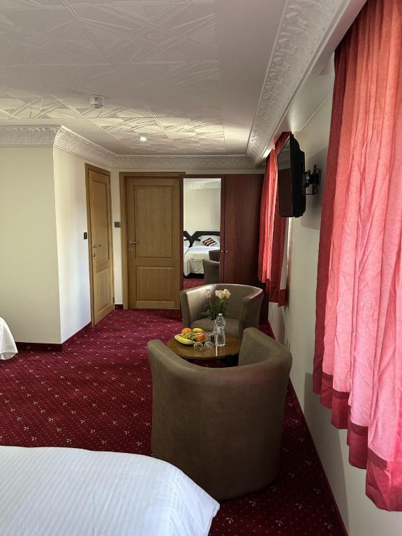 Postel nebo postele na pokoji v ubytování Hotel Eikenhof
