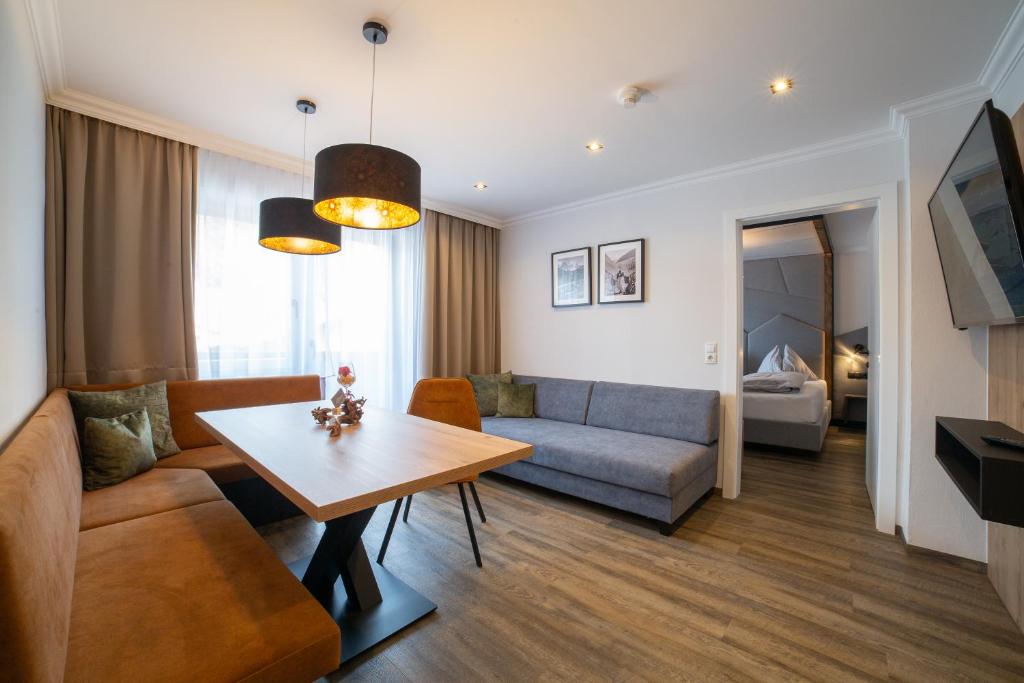 Posezení v ubytování Hotel Alpenblick