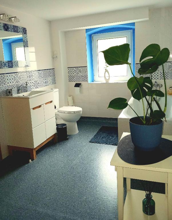 Karkonoska Przystań u Lisa - Habitación Cuádruple Con Baño Privado