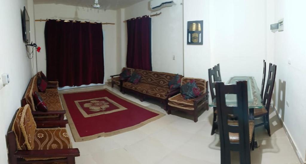Posezení v ubytování Mousa coast Resort شالية كامل للايجار موسي كوست