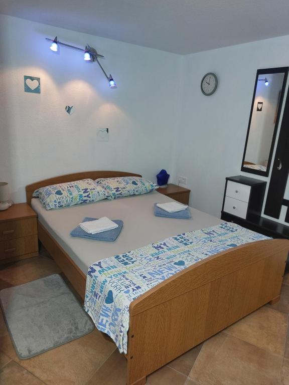 Foto dalla galleria di Apartmani Damir Kazija a Pakoštane